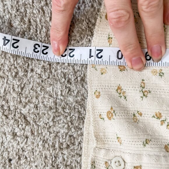 Doen Amelie Yellow Floral Pointelle Button Down Tee Top Shirt, Size XS - Picture 9 of 10